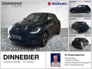 Schräge Frontansicht auf einen Suzuki Swift , freigestellt