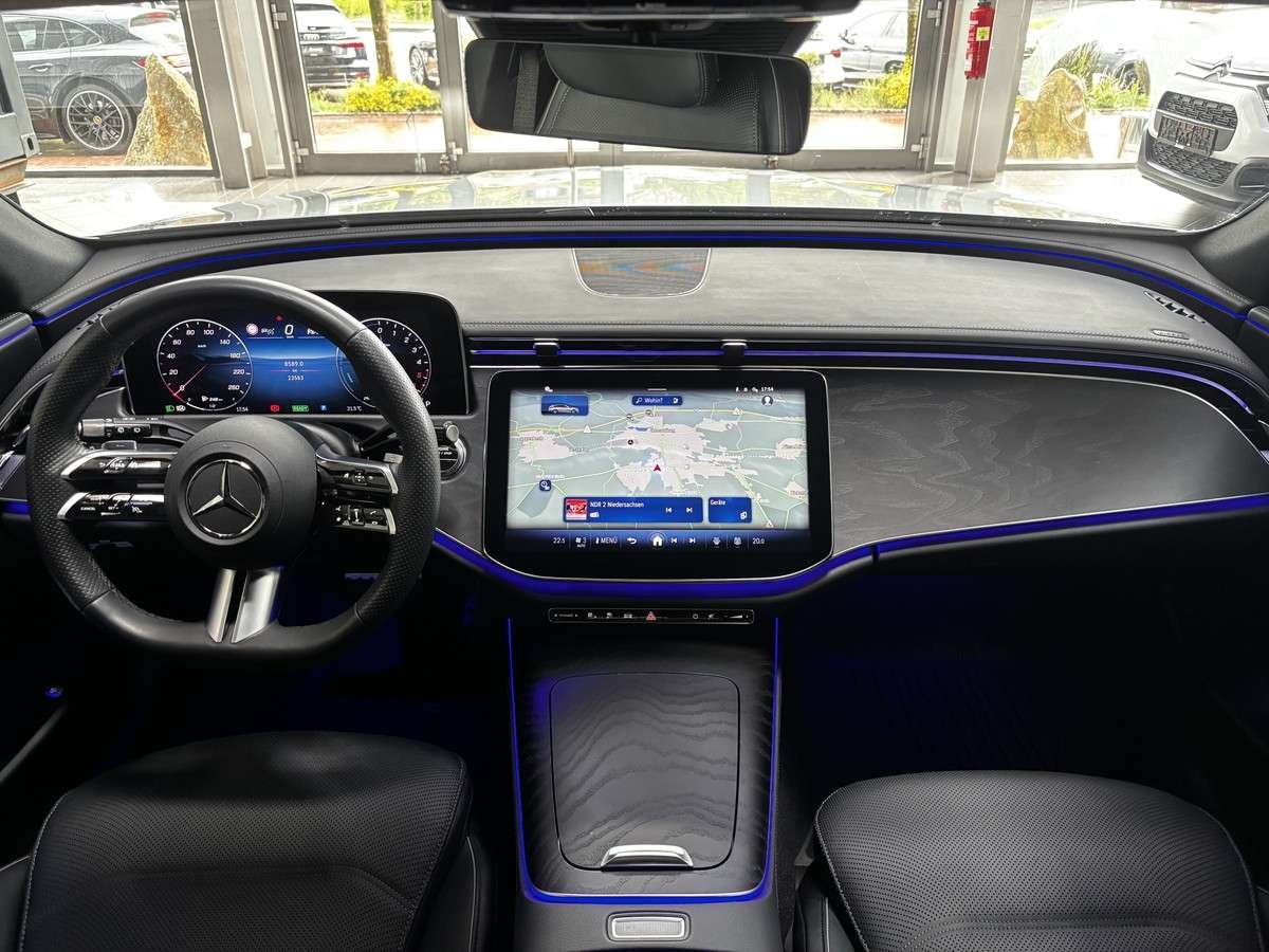 Fahrzeugbild eines Mercedes-Benz E-Klasse