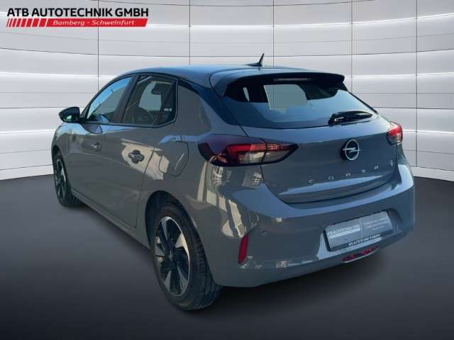 Fahrzeugbild eines Opel Corsa