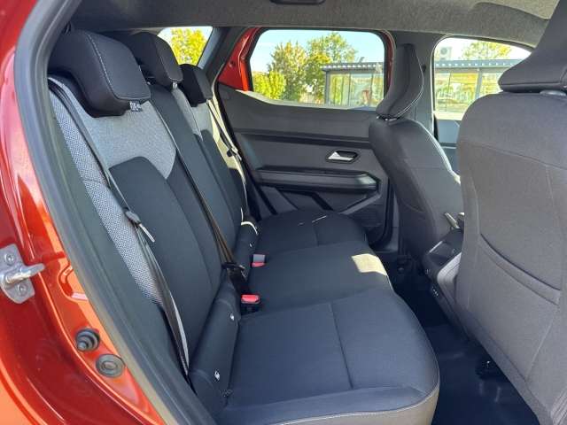 Fahrzeugbild eines Dacia Duster