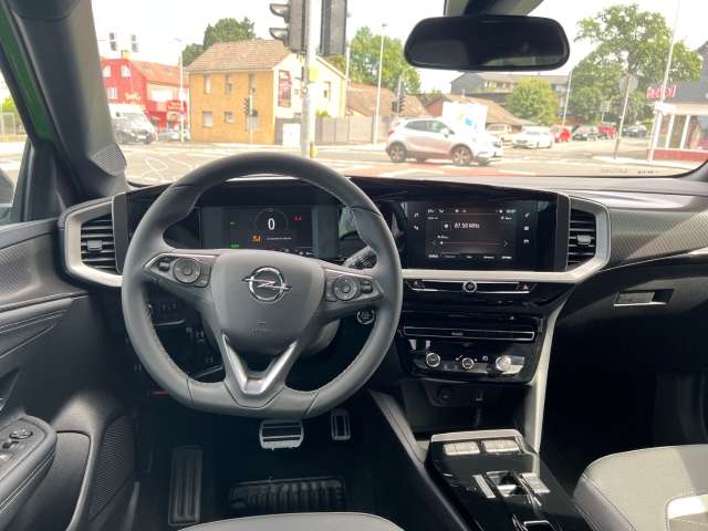 Fahrzeugbild eines Opel Mokka Electric