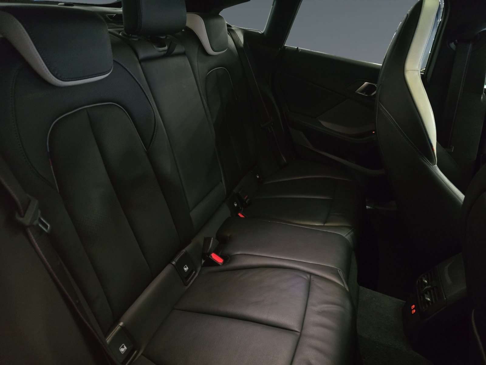 Fahrzeugbild eines BMW 2er-Reihe