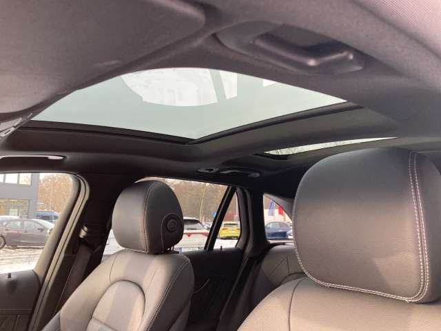 Fahrzeugbild eines Mercedes-Benz GLC