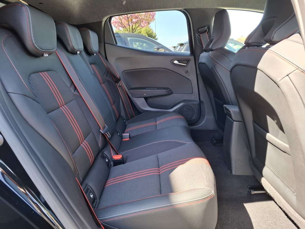 Fahrzeugbild eines Renault Clio