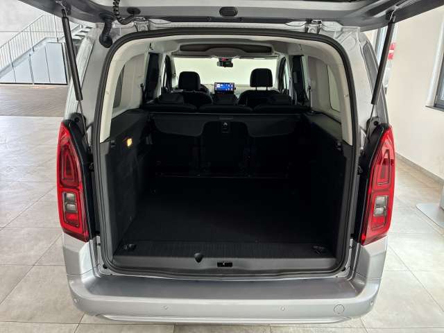 Fahrzeugbild eines Opel Combo