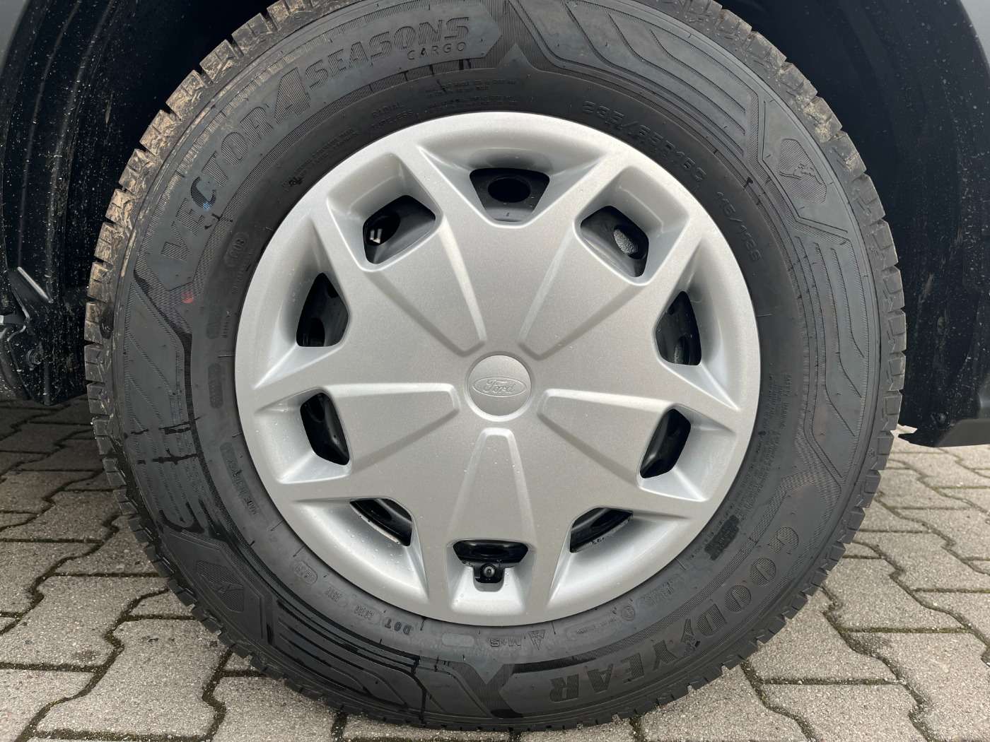 Fahrzeugbild eines Ford Transit