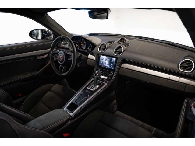 Fahrzeugbild eines Porsche Cayman