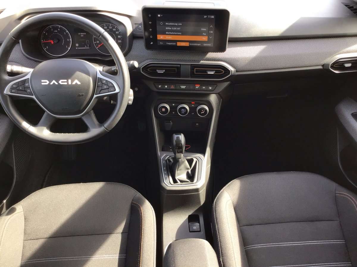 Fahrzeugbild eines Dacia Sandero