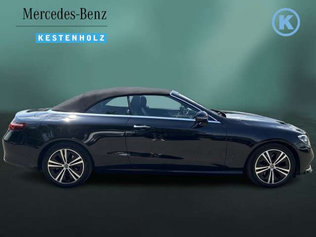 Fahrzeugbild eines Mercedes-Benz E-Klasse