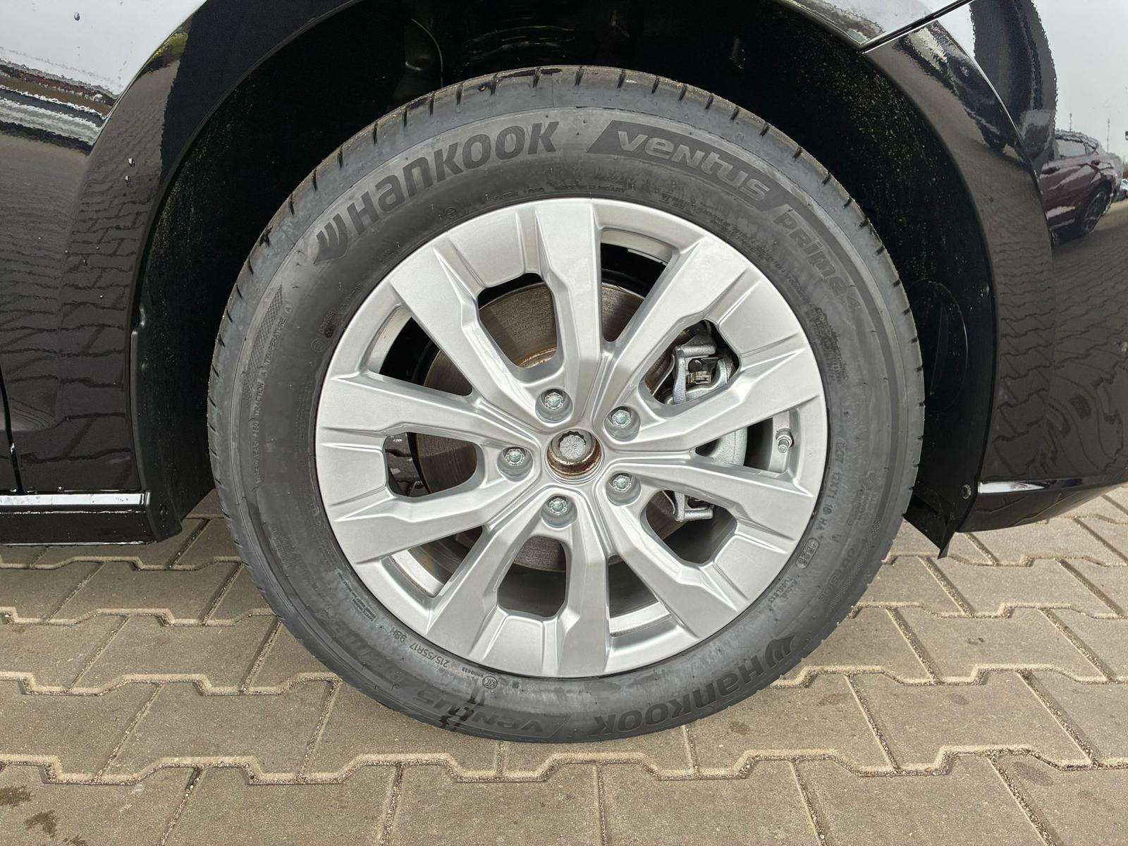 Fahrzeugbild eines Ford Grand Tourneo