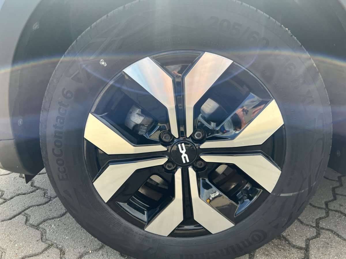Fahrzeugbild eines Dacia Sandero