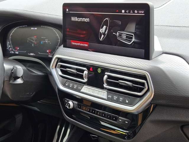 Fahrzeugbild eines BMW X4