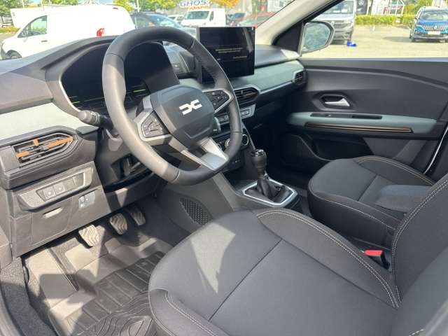 Fahrzeugbild eines Dacia Jogger