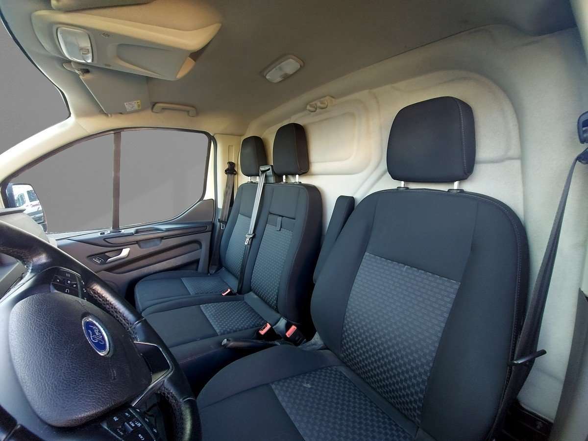 Fahrzeugbild eines Ford Transit Custom