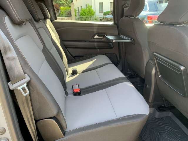 Fahrzeugbild eines Dacia Jogger