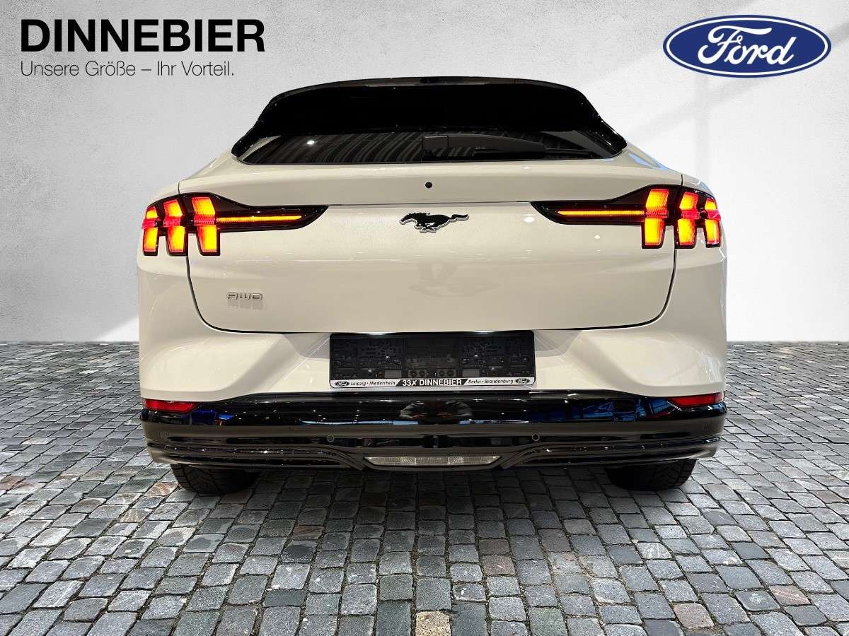 Fahrzeugbild eines Ford Mustang Mach-E