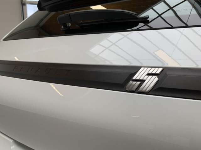 Fahrzeugbild eines Renault 5 E-TECH