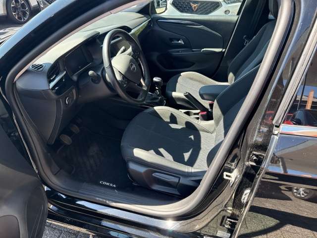 Fahrzeugbild eines Opel Corsa