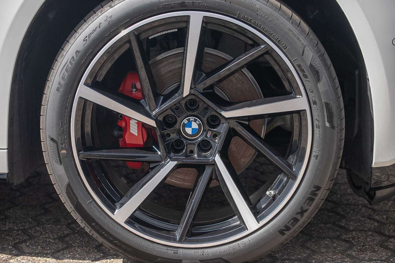 Fahrzeugbild eines BMW ix3