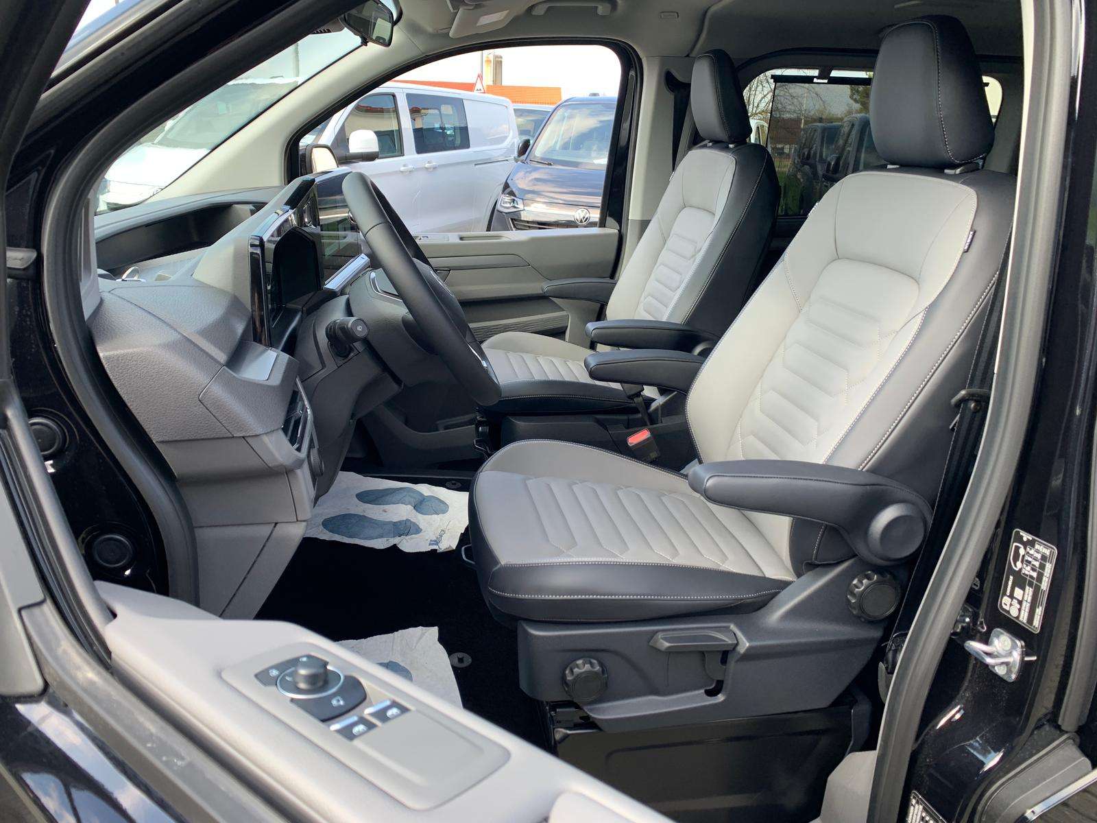 Fahrzeugbild eines Volkswagen Caravelle