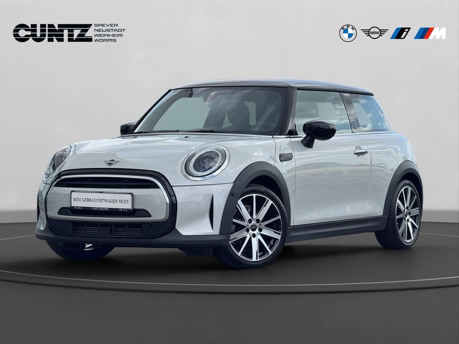 Fahrzeugbild eines MINI COOPER
