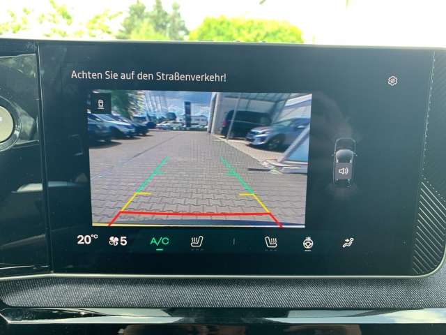 Fahrzeugbild eines Renault 4 E-TECH