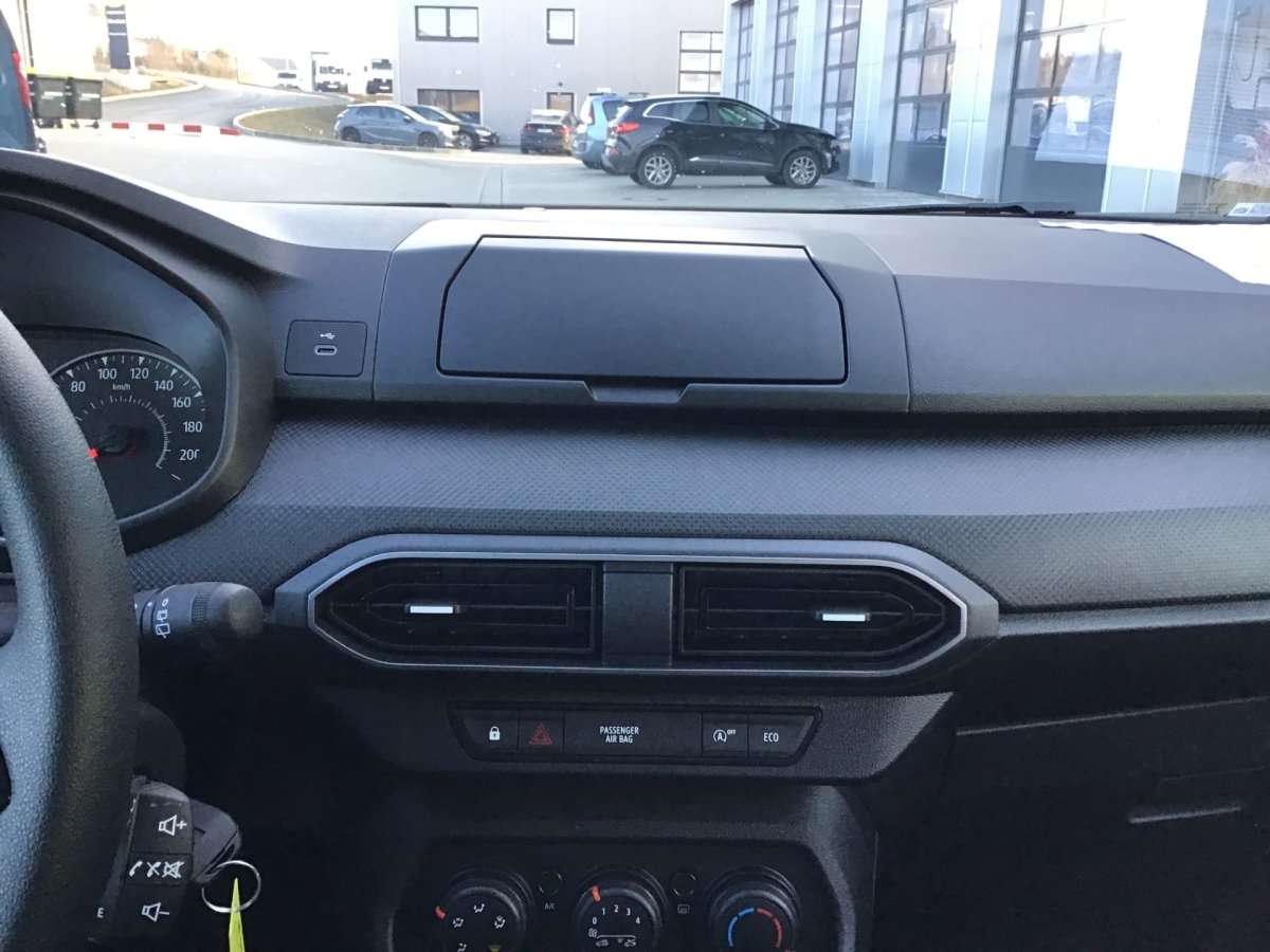 Fahrzeugbild eines Dacia Jogger