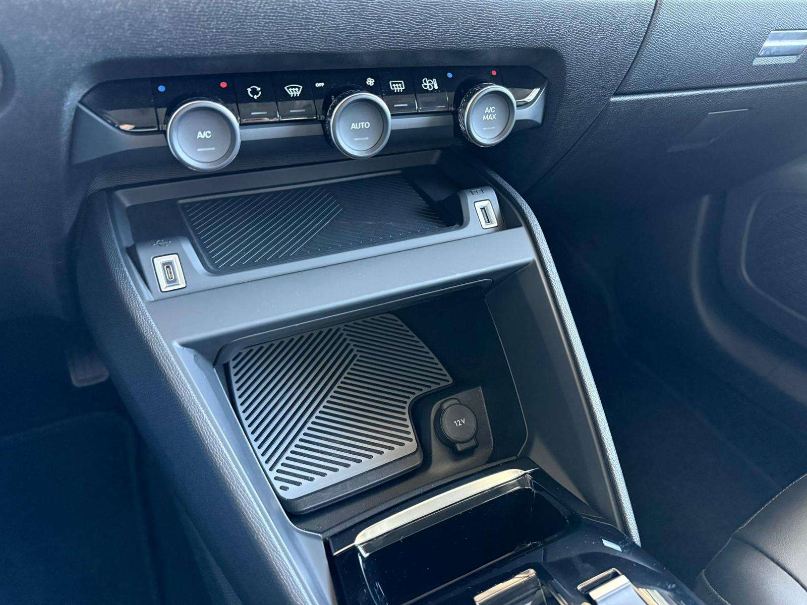 Fahrzeugbild eines Citroën C4