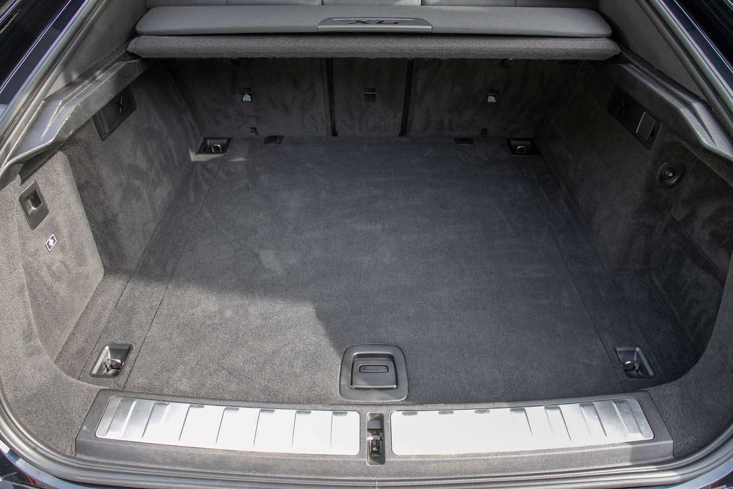 Fahrzeugbild eines BMW X6