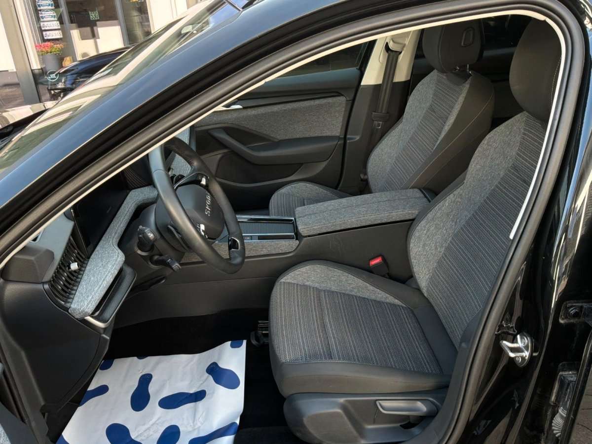 Fahrzeugbild eines Skoda Superb