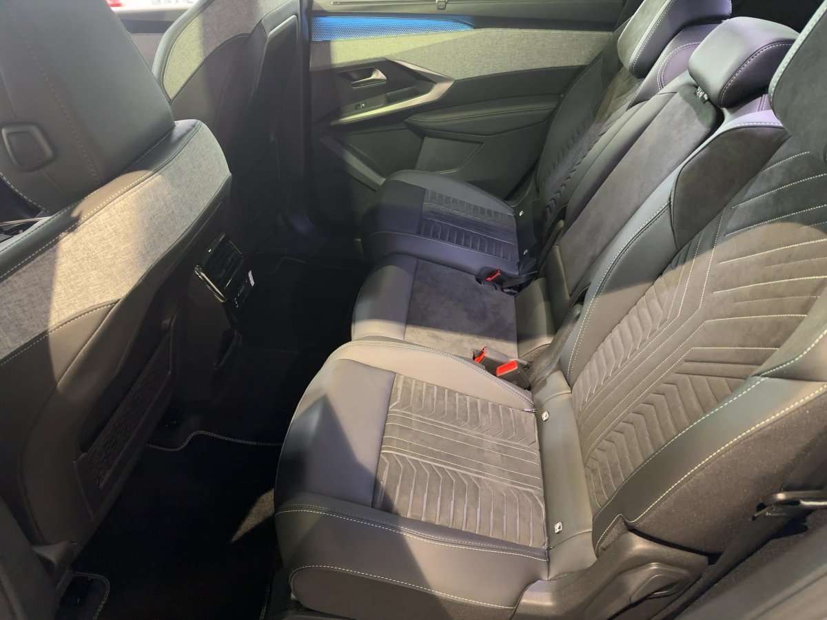 Fahrzeugbild eines Peugeot 5008