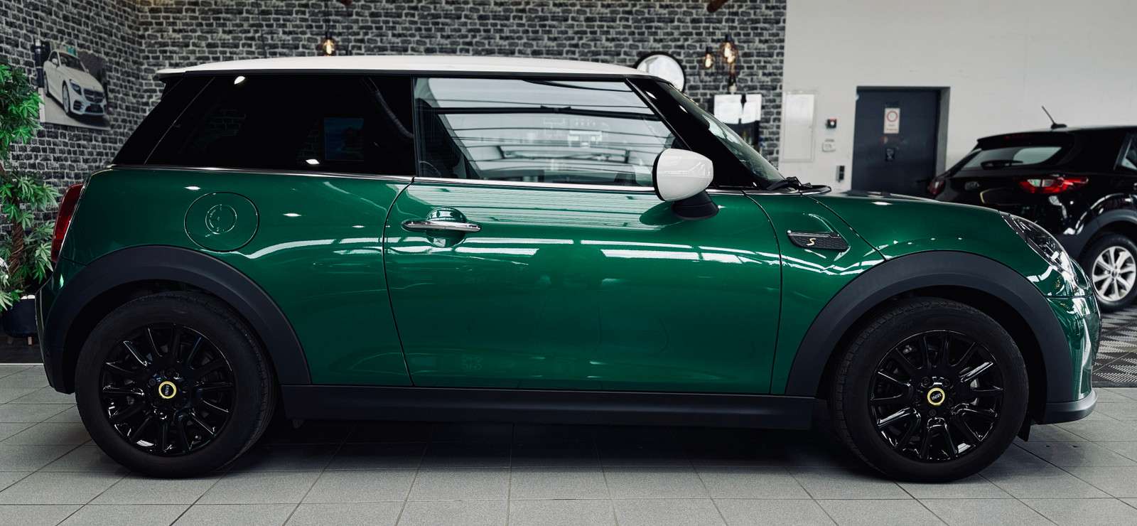 Fahrzeugbild eines MINI COOPER