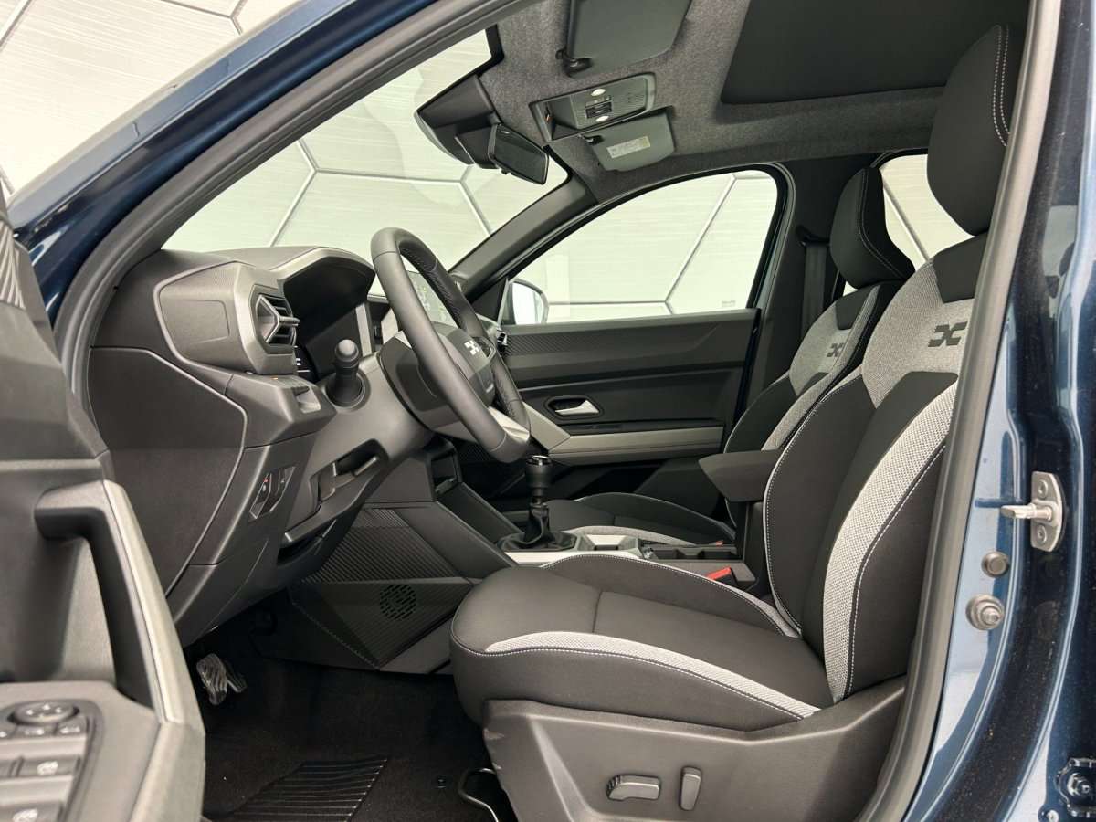 Fahrzeugbild eines Dacia Bigster