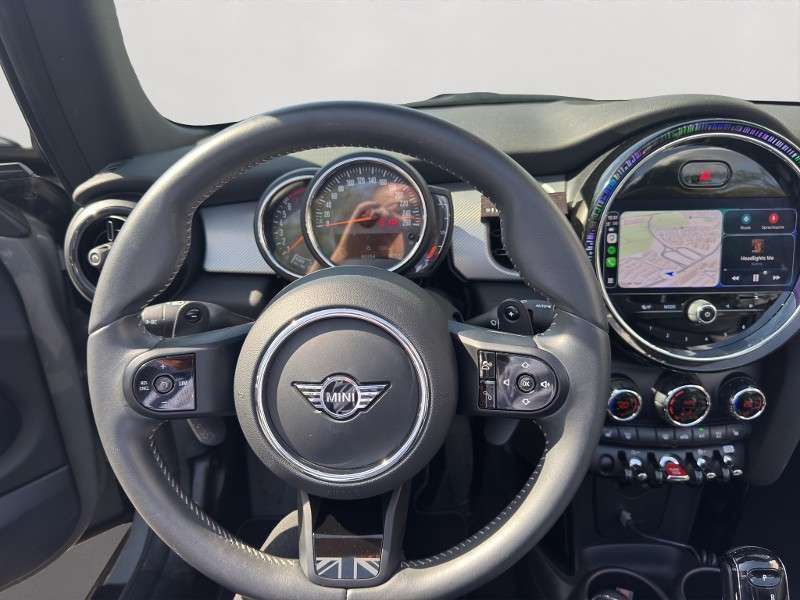 Fahrzeugbild eines MINI COOPER