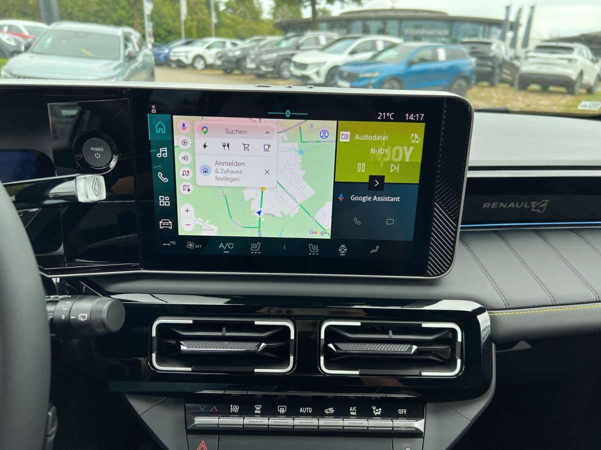 Fahrzeugbild eines Renault 4 E-TECH