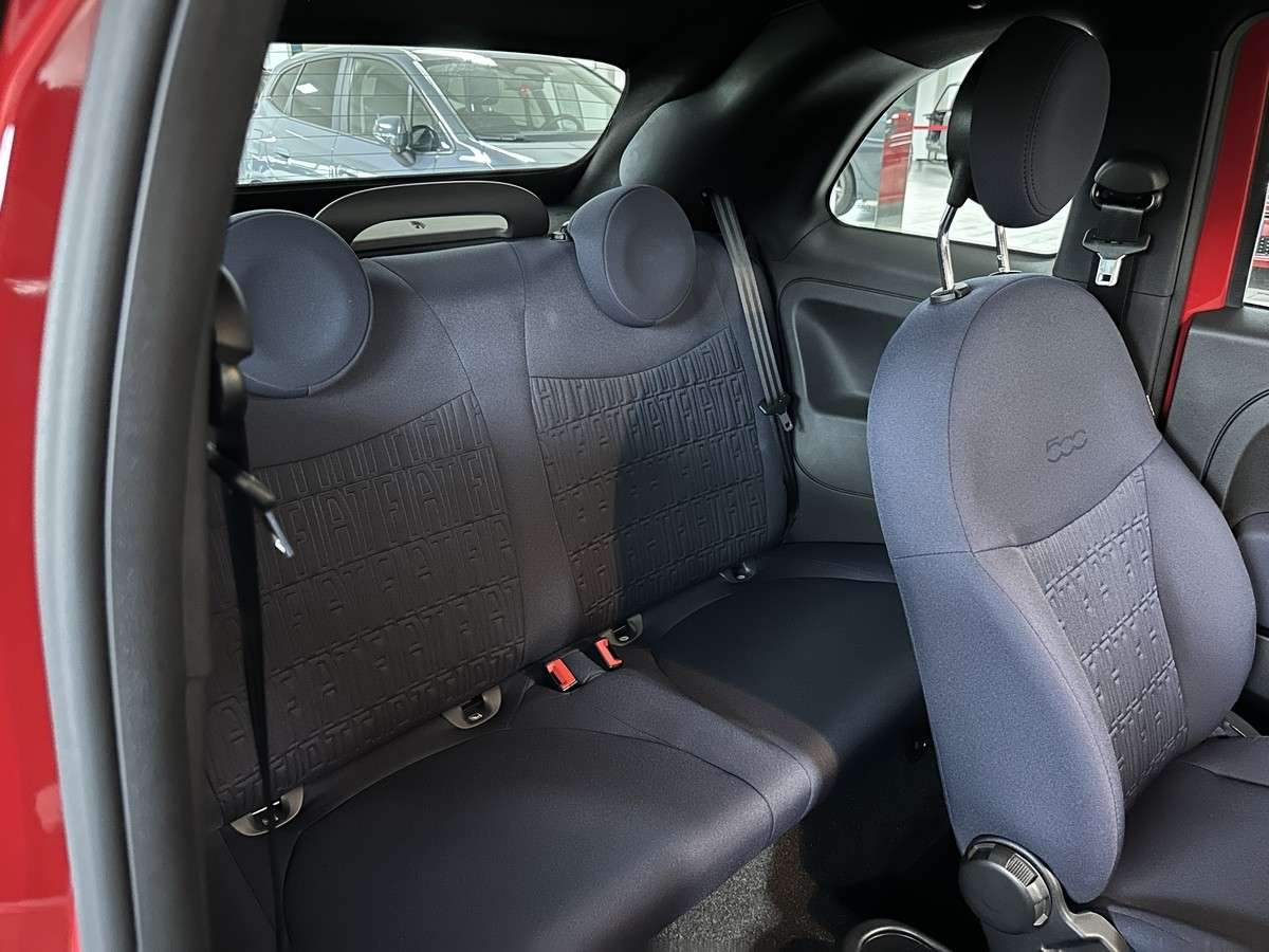 Fahrzeugbild eines Fiat 500