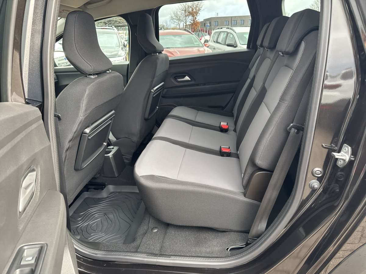 Fahrzeugbild eines Dacia Jogger