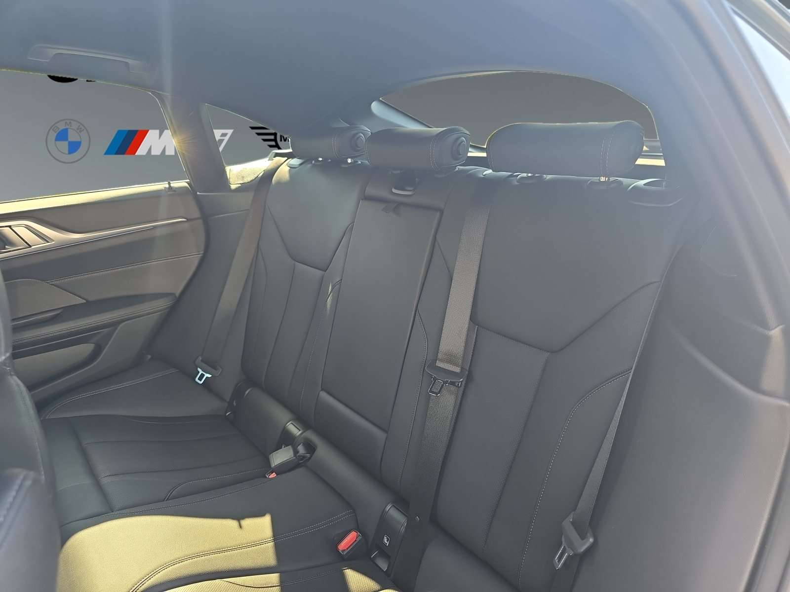Fahrzeugbild eines BMW i4