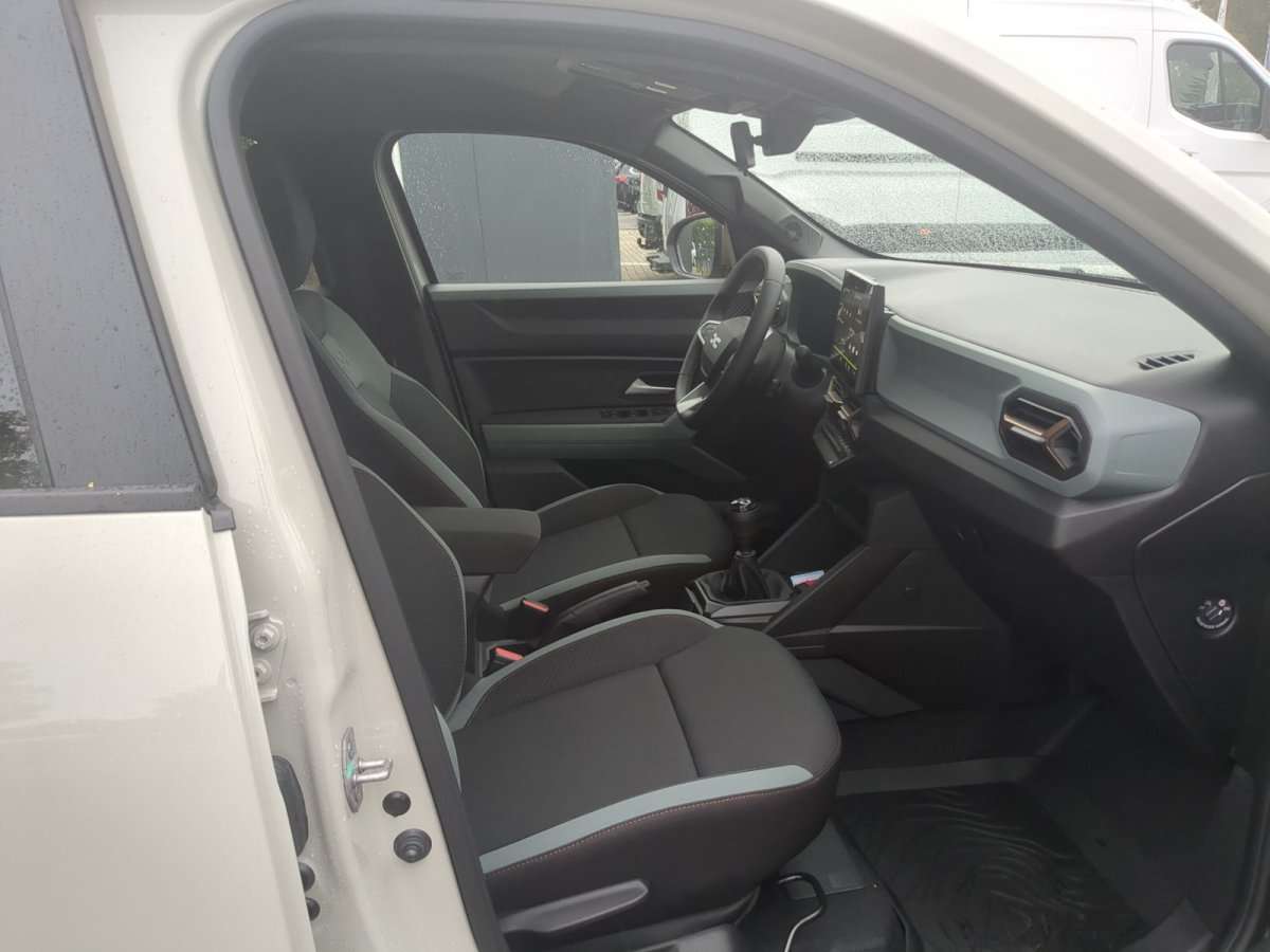 Fahrzeugbild eines Dacia Duster