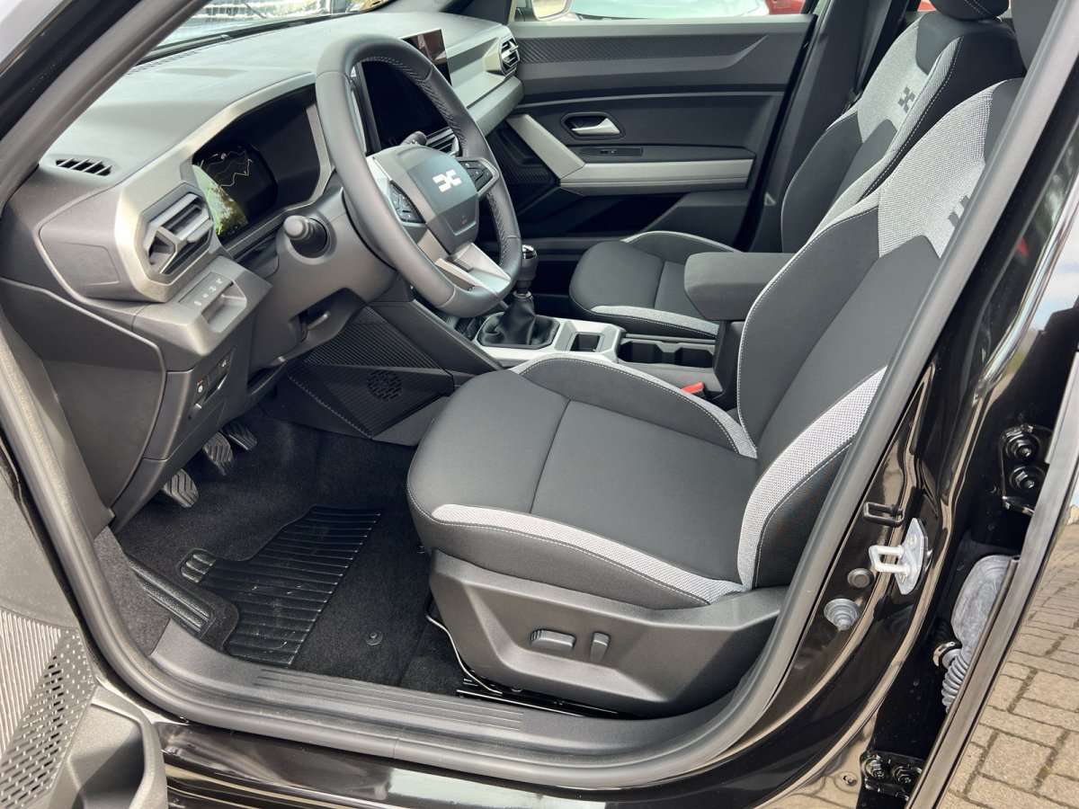 Fahrzeugbild eines Dacia Bigster