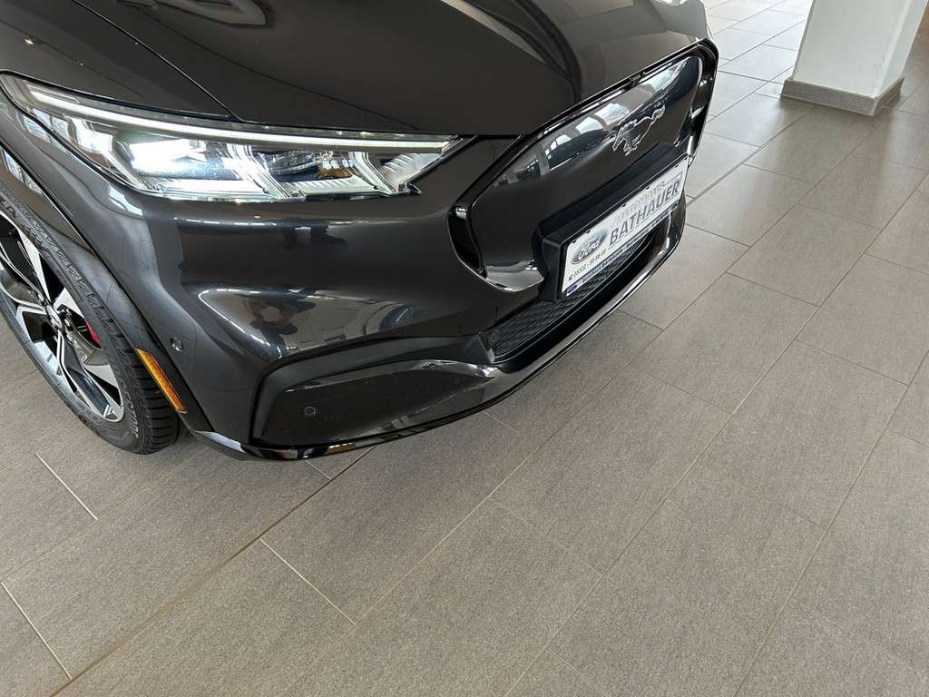 Fahrzeugbild eines Ford Mustang Mach-E
