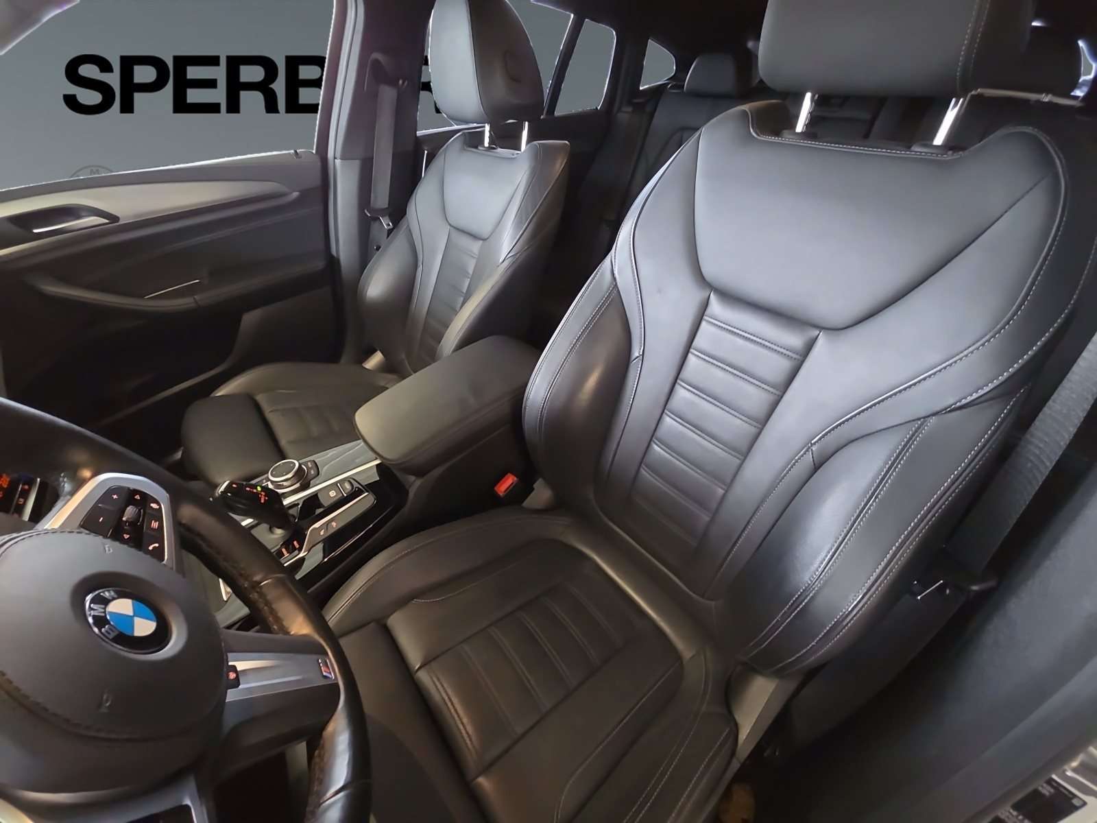 Fahrzeugbild eines BMW X4