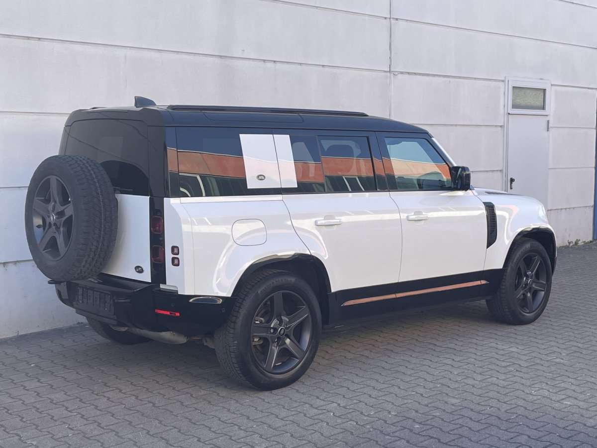 Fahrzeugbild eines Land Rover Defender