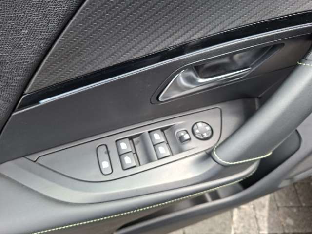 Fahrzeugbild eines Peugeot 2008
