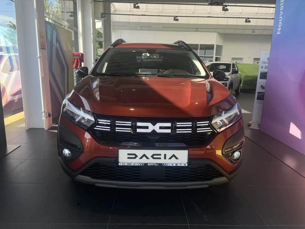 Fahrzeugbild eines Dacia Jogger