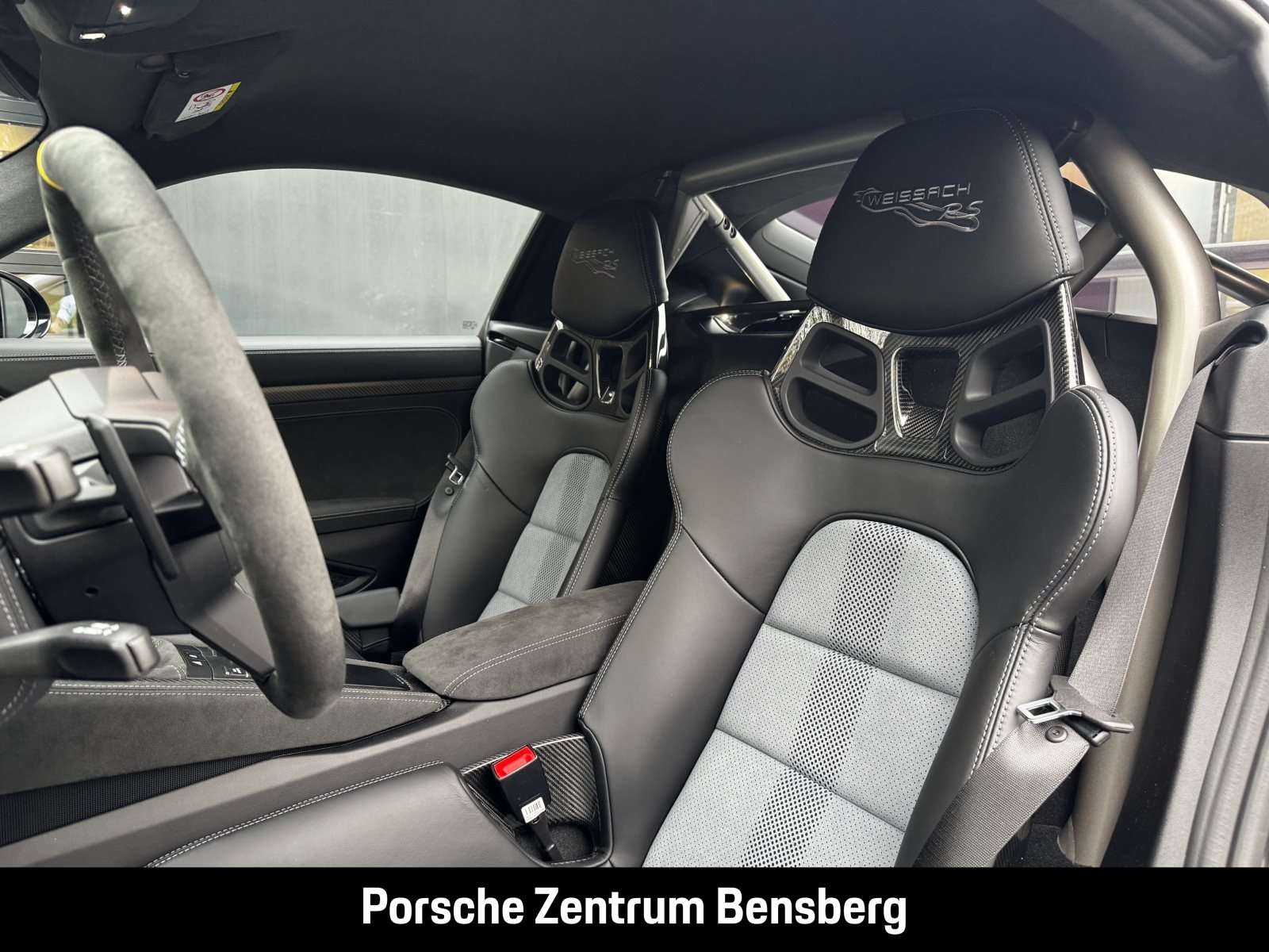 Fahrzeugbild eines Porsche Cayman