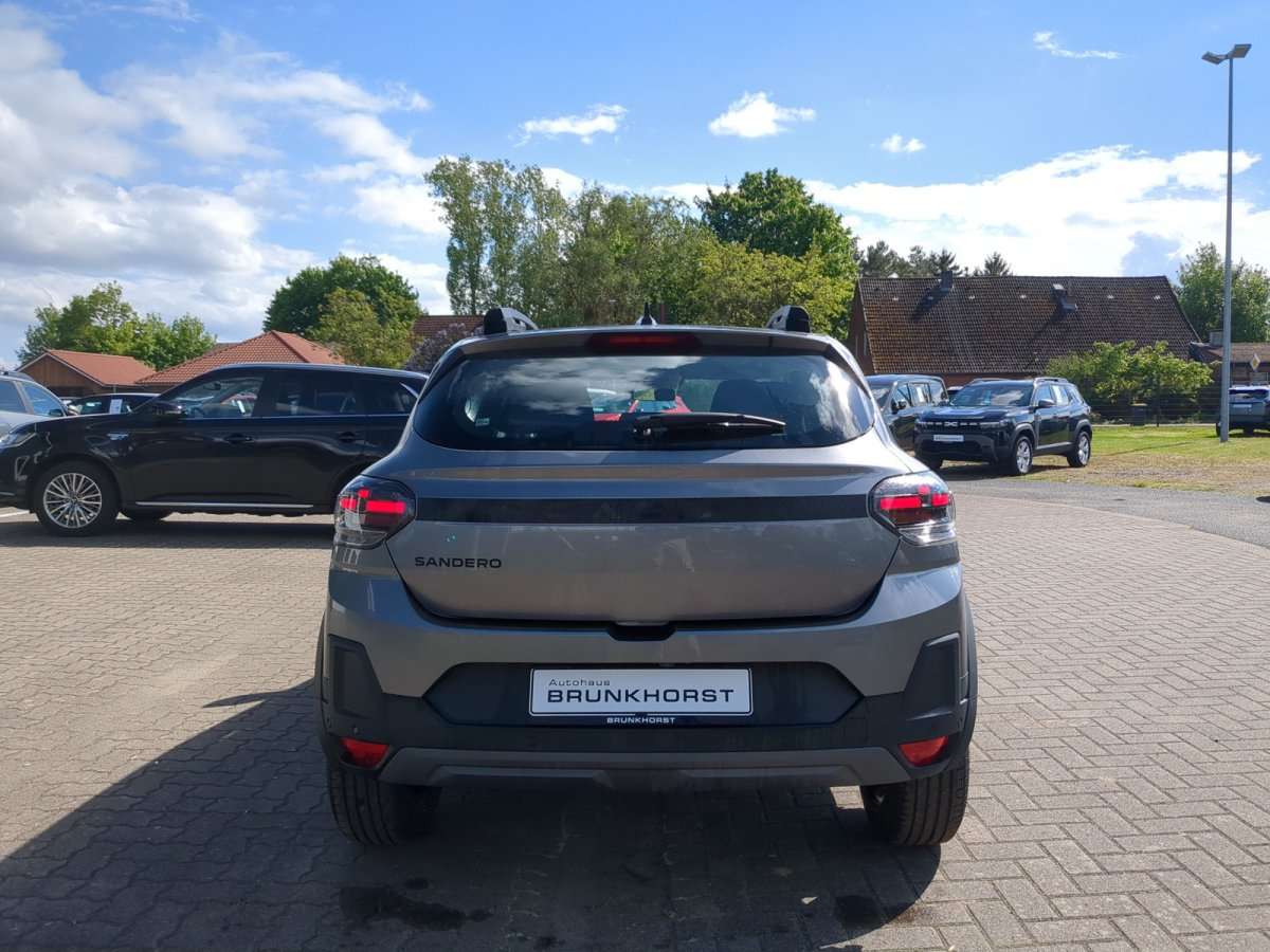 Fahrzeugbild eines Dacia Sandero