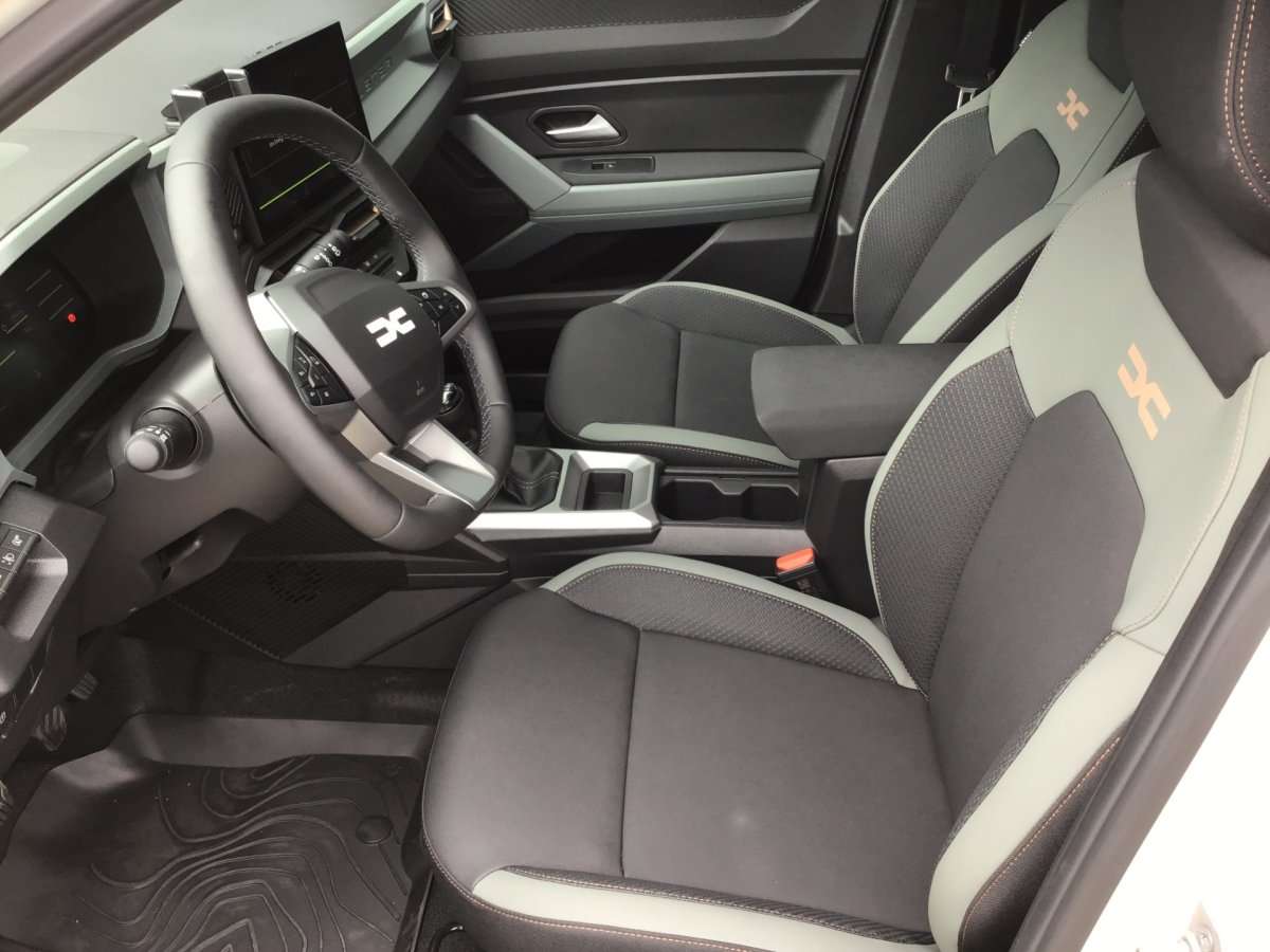 Fahrzeugbild eines Dacia Duster