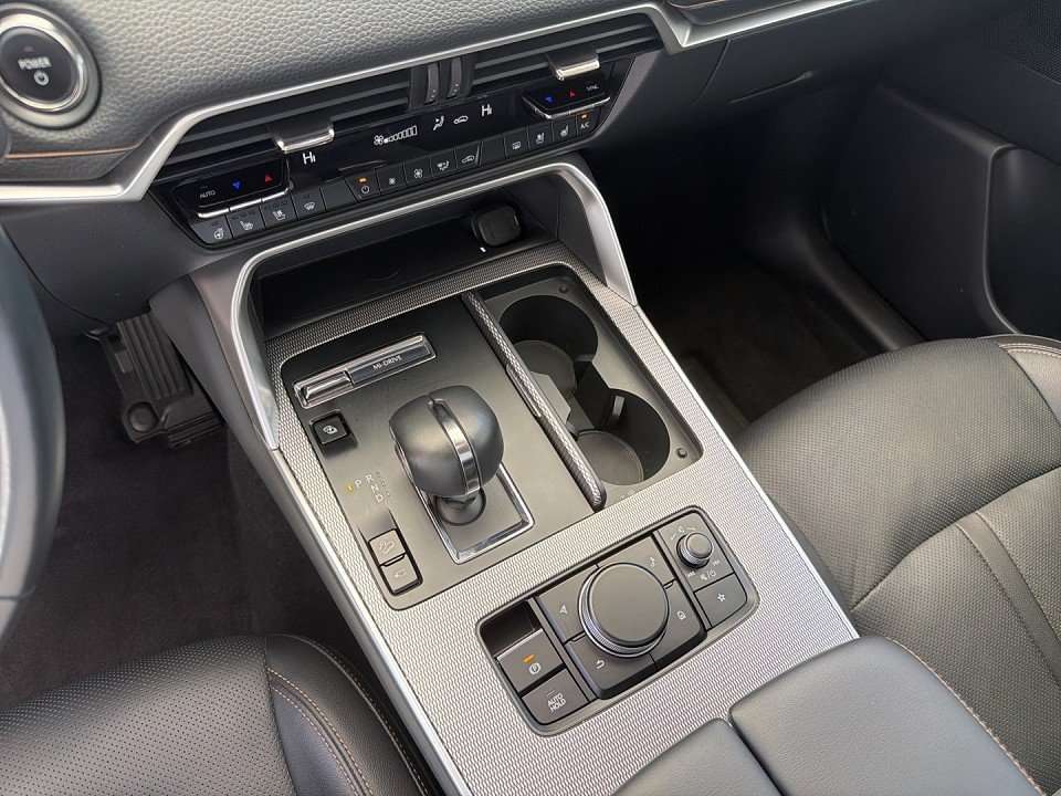 Fahrzeugbild eines Mazda CX-60