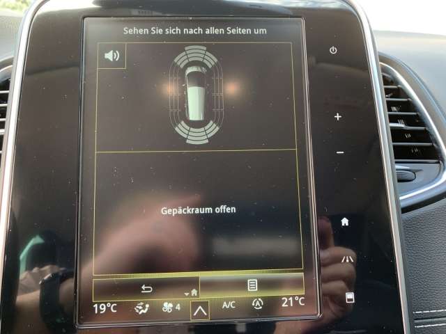 Fahrzeugbild eines Renault Grand Scénic